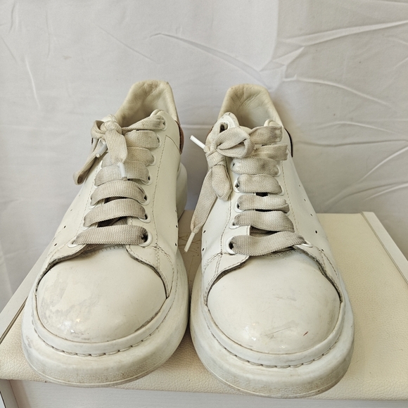 Alexander McQueen Oversized White Leather Trainers Size EU 42 US 9 E Men's - Picture 2 of 14